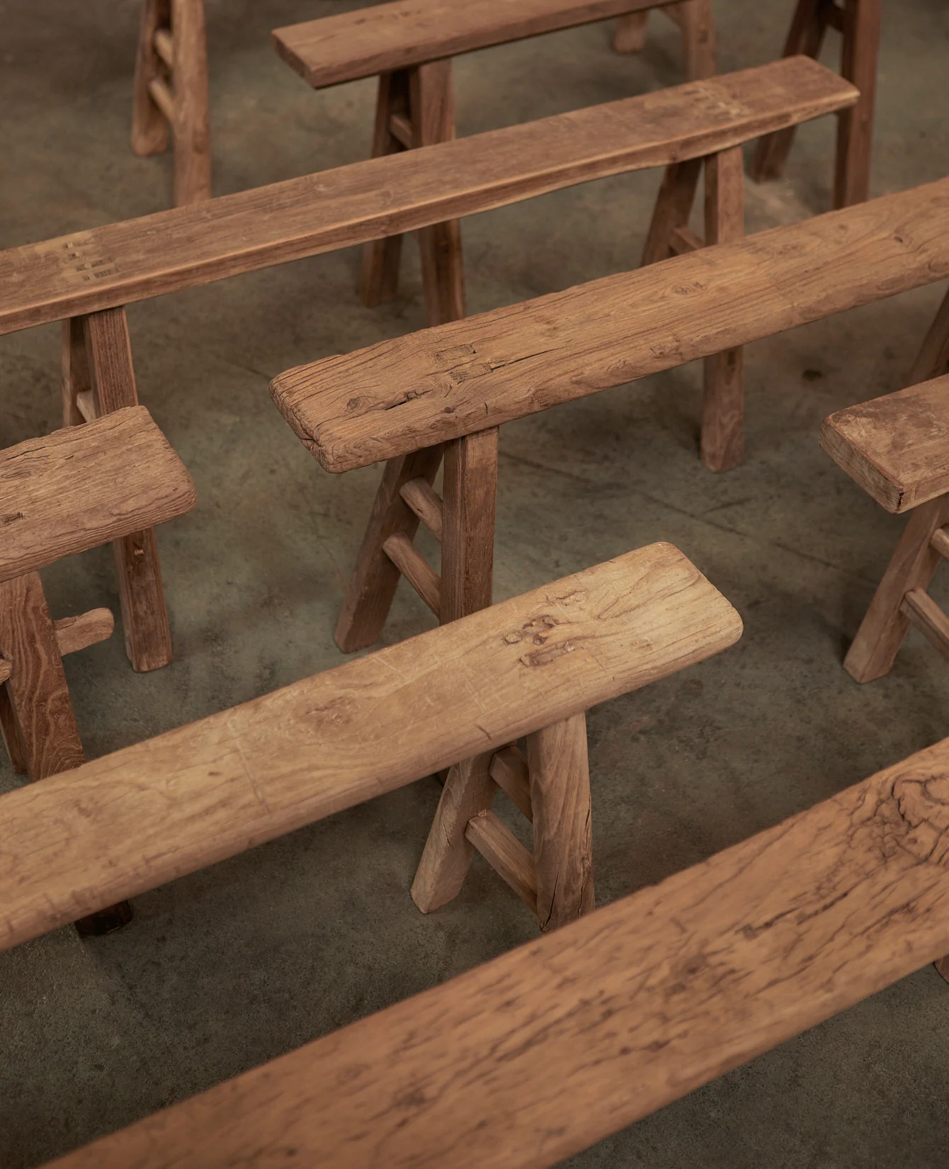 Elm Wood Bench - Image 5