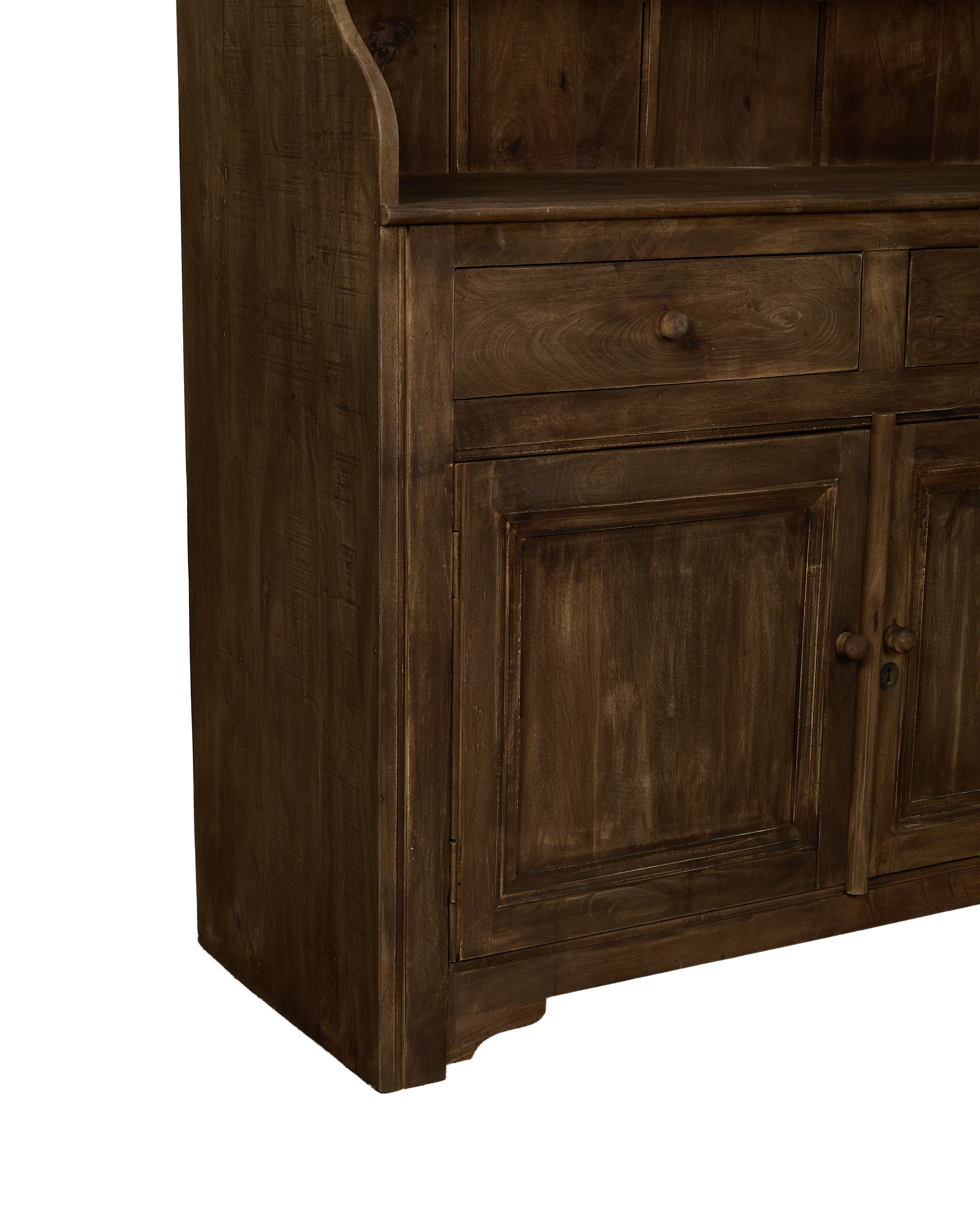 Maisonette Hutch - Image 9