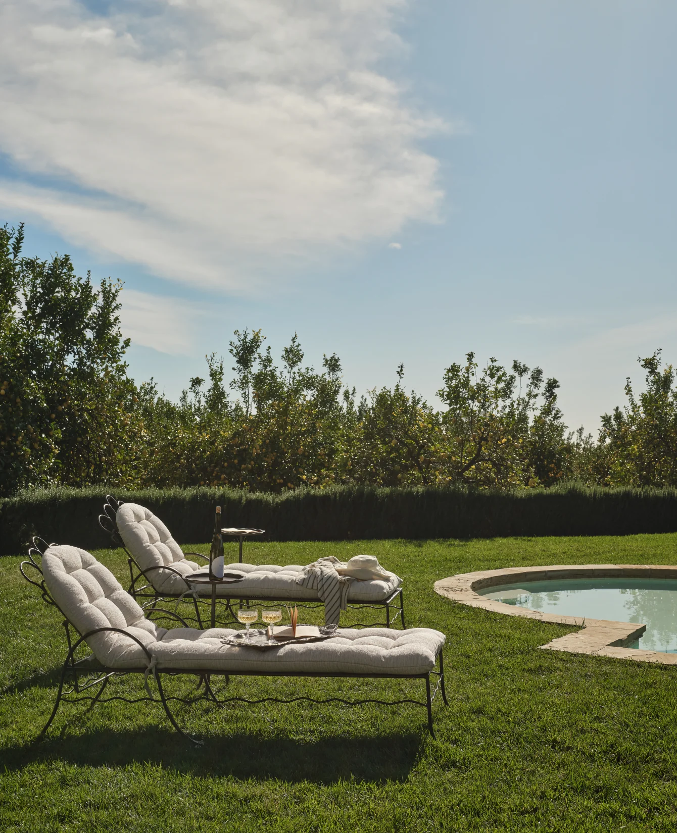 Ophelia Sun Lounger - Creme - Image 12